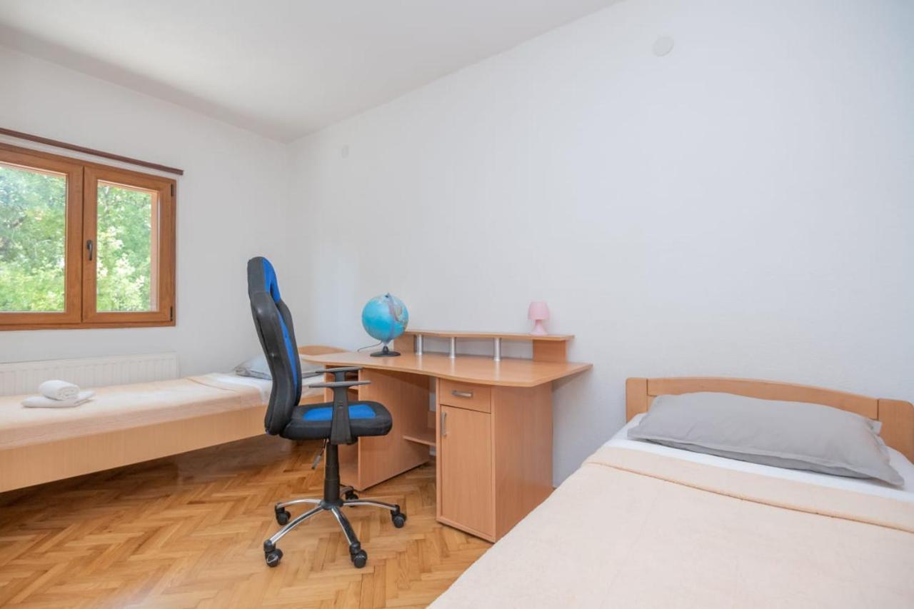 Holiday Home Tone, Makarska - Drum Buitenkant foto