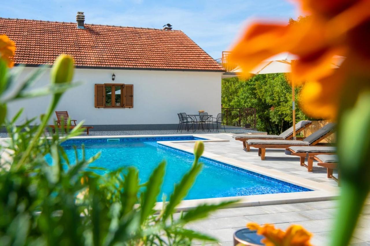 Holiday Home Tone, Makarska - Drum Buitenkant foto