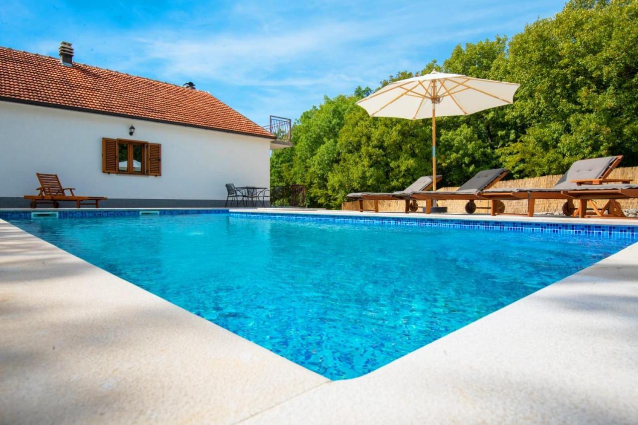 Holiday Home Tone, Makarska - Drum Buitenkant foto